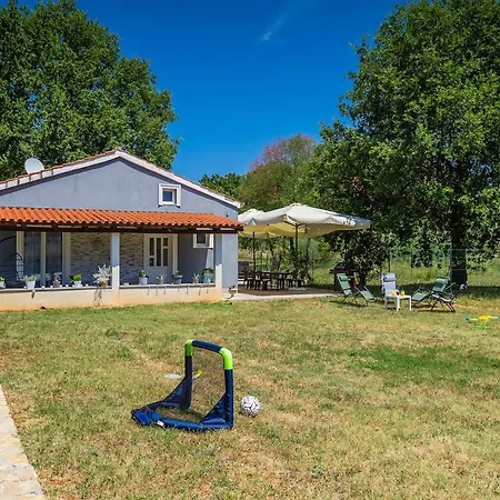 Summerhouse Tia Poreč